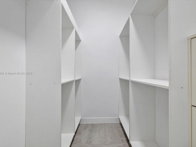 Home for sale at 16449 NE 26th Ave 16 - photo 6069658