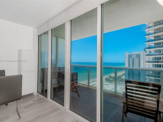 Apartment for sale  Unit #1605 - photo 6118828