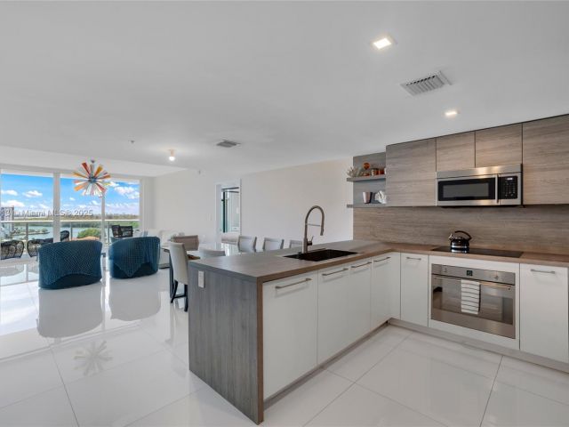 Apartment for rent  Unit #1106 - photo 6069626