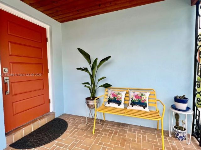 Home for rent at 12530 NE 4th Ave - photo 6069820