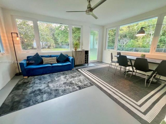 Home for rent at 12530 NE 4th Ave - photo 6069824