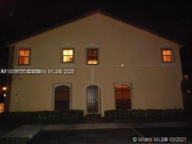 Home for rent at 3252 NW 103 Place 3252 - photo 6069699