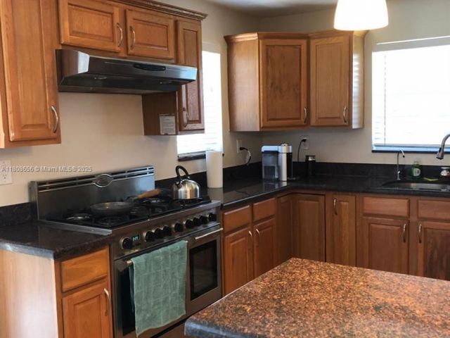 Home for rent at 1538 Funston St - photo 6070281