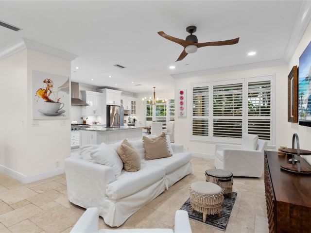 Home for sale at 220 NE 15th Ave 220 - photo 6131128