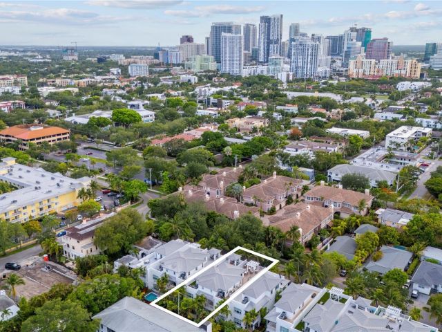 Home for sale at 220 NE 15th Ave 220 - photo 6131139