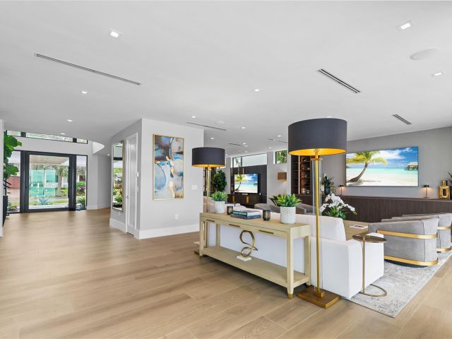 Home for rent at 1957 Harbourview Dr - photo 6249451