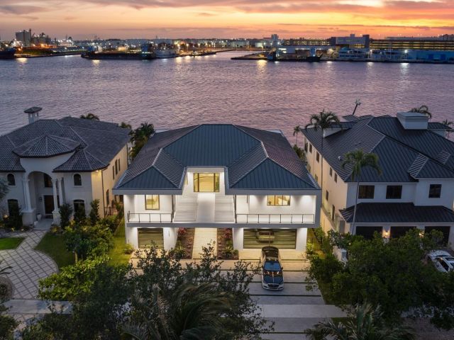 Home for rent at 1957 Harbourview Dr - photo 6249464