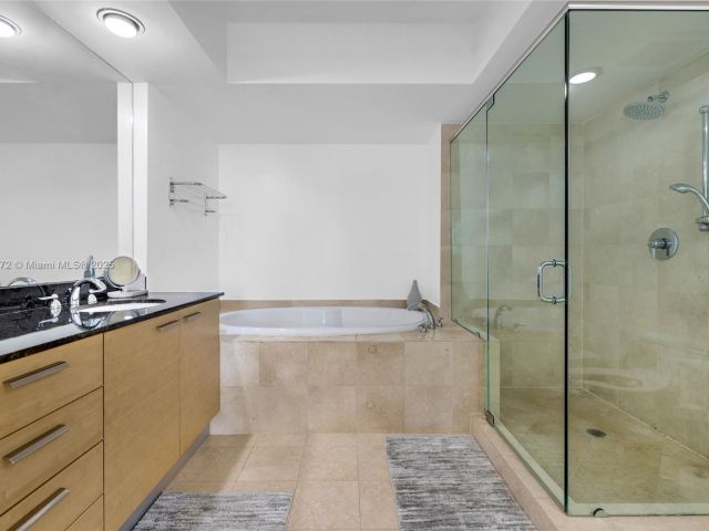 Apartment for rent  Unit #2806 - photo 6074303