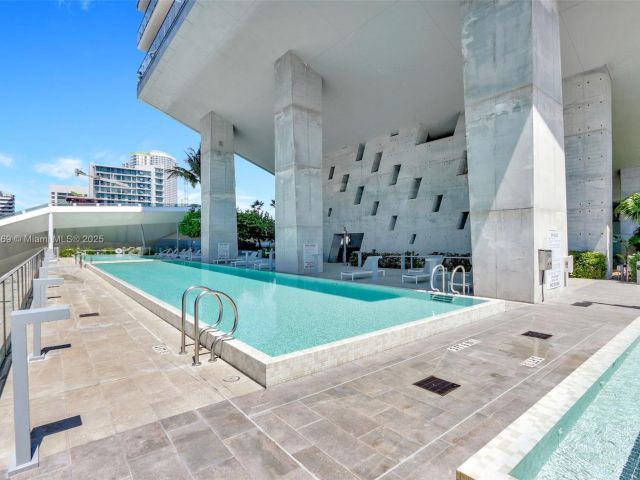 Apartment for sale  Unit #1203 - photo 6080448