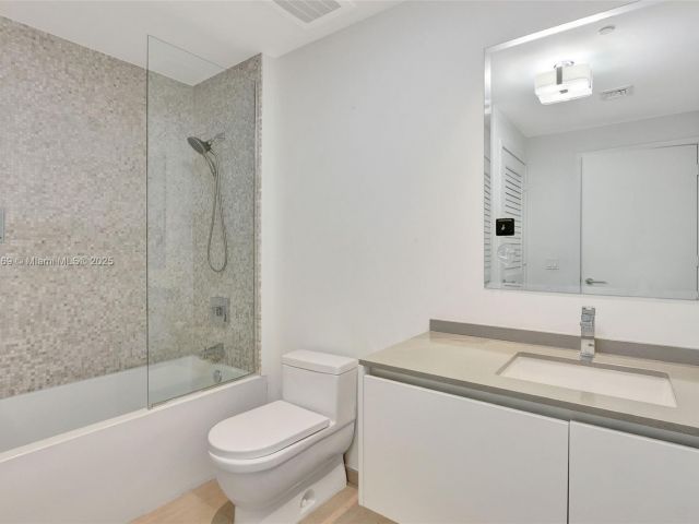 Apartment for sale  Unit #1203 - photo 6080449