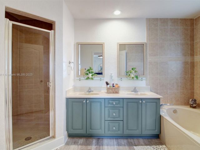 Home for sale at 17375 SW 282nd St - photo 6072613