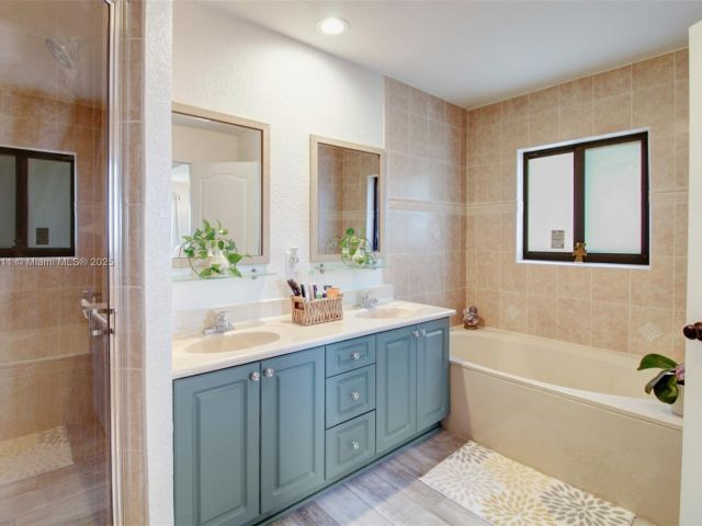 Home for sale at 17375 SW 282nd St - photo 6072615