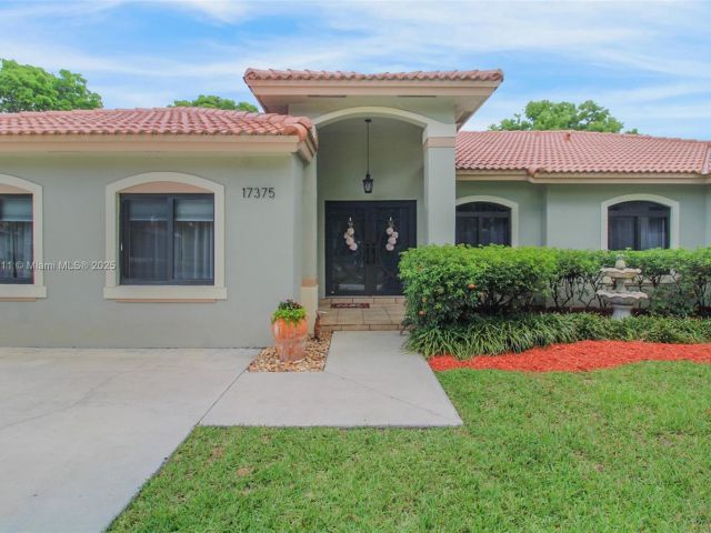 Home for sale at 17375 SW 282nd St - photo 6072620