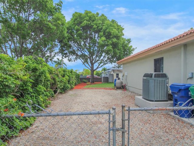 Home for sale at 17375 SW 282nd St - photo 6072621