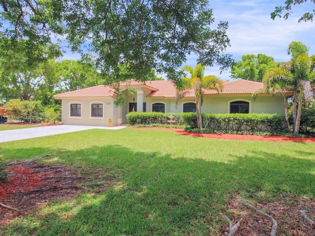 Home for sale at 17375 SW 282nd St - photo 6072622