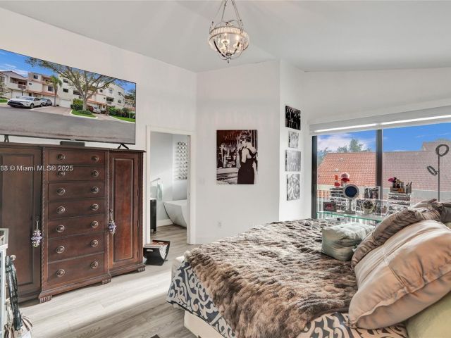 Home for sale at 21388 Marina Cove Cir 13-G - photo 7137254