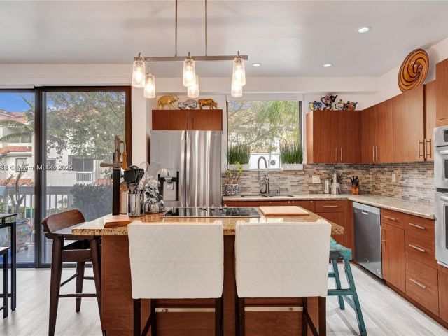 Home for sale at 21388 Marina Cove Cir 13-G - photo 7137269