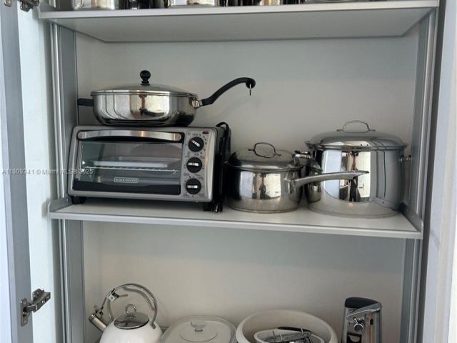 Apartment for rent  Unit #T-2011 - photo 6076240