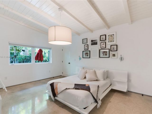 Home for rent at 270 Island Dr - photo 6072512