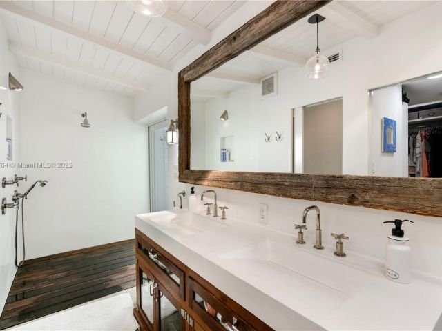 Home for rent at 270 Island Dr - photo 6072513