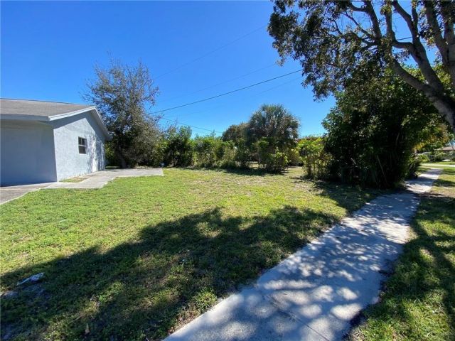 Home for sale at 1654 43rd St - photo 6116960