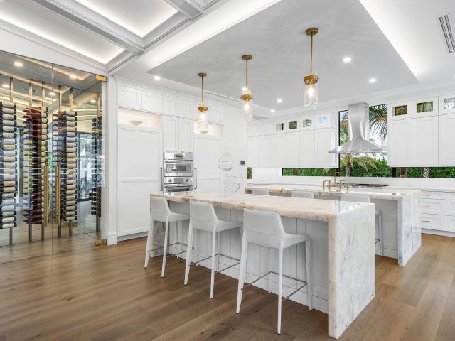 Home for sale at 201 NE 4th Avenue - photo 6644549