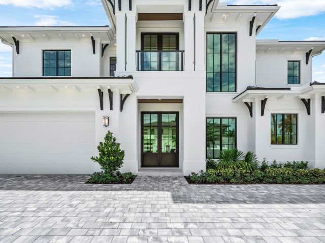 Home for sale at 201 NE 4th Avenue - photo 6644562