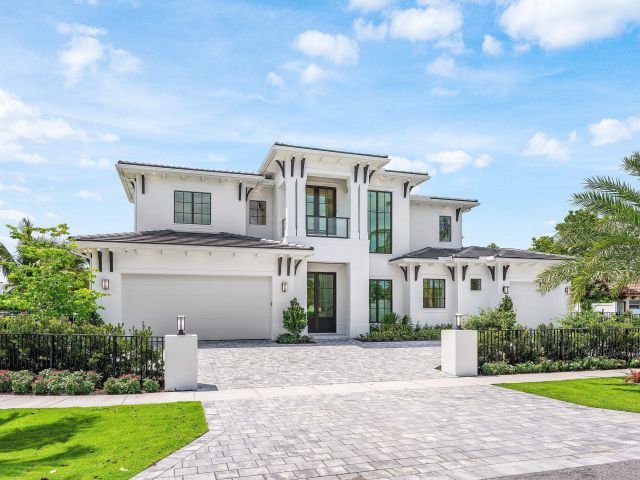 Home for sale at 201 NE 4th Avenue - photo 6644563