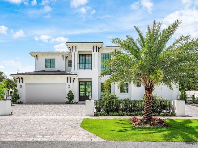 Home for sale at 201 NE 4th Avenue - photo 6644565