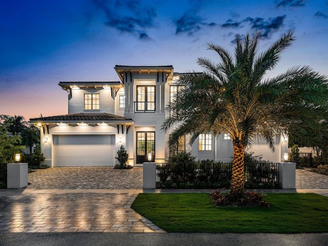 Home for sale at 201 NE 4th Avenue - photo 6644566