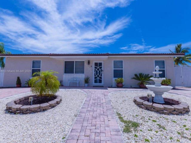 Home for sale at 25305 SW 124 CT - photo 6073545