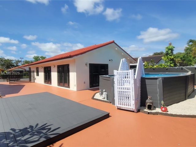 Home for sale at 14641 SW 52nd St - photo 6082701