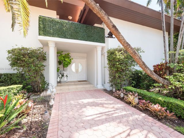 Home for rent at 201 Knollwood Dr - photo 6099442