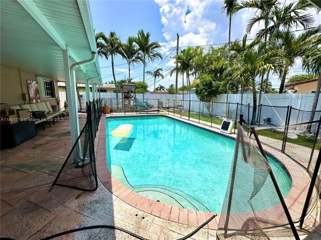 Home for sale at 21000 NE 26th Ave - photo 6076864