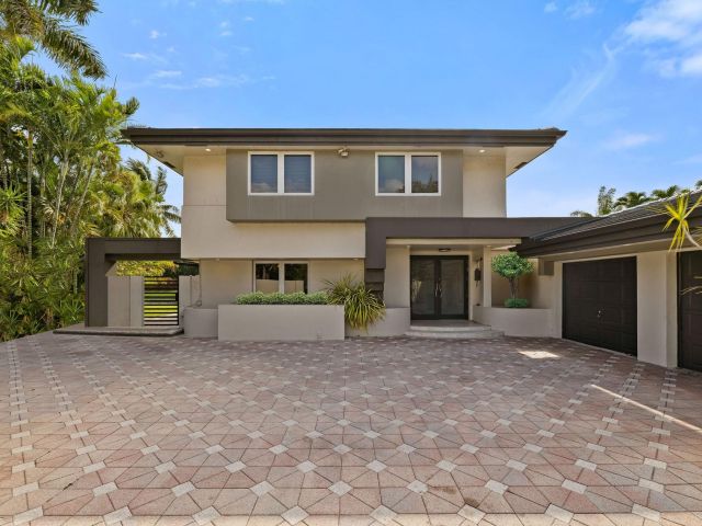 Home for sale at 3150 N 35th St - photo 6087636