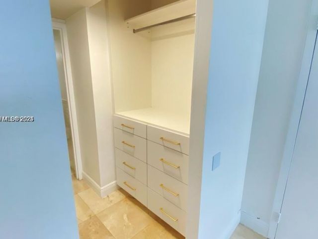 Apartment for rent  Unit #516 - photo 6076270