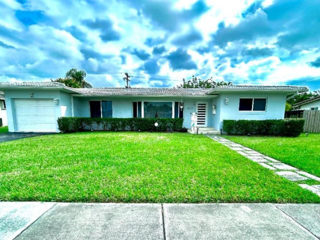 Home for sale at 20515 Highland Lakes Blvd - photo 6076524