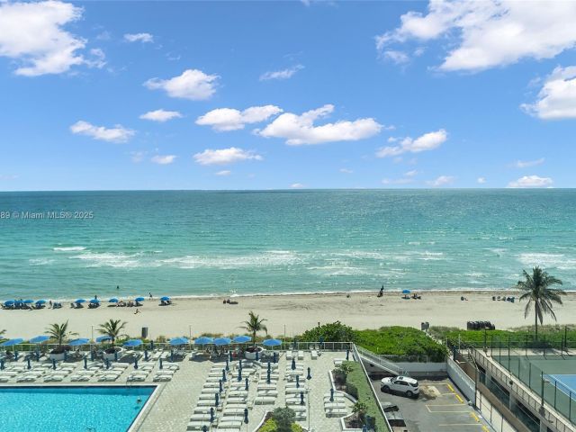 Apartment for sale  Unit #1004 - photo 6084718