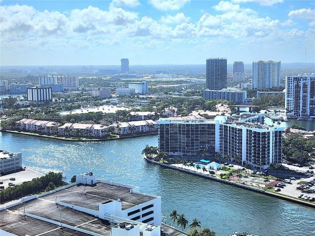 Apartment for rent  Unit #2805 - photo 6080887