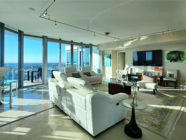 Apartment for rent  Unit #2805 - photo 6080888