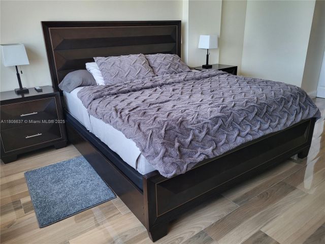 Apartment for rent  Unit #1002 - photo 6081088