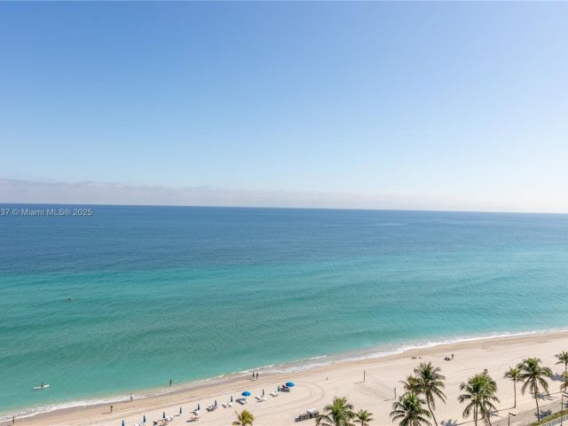 Apartment for rent  Unit #1002 - photo 6081103