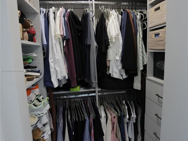 Apartment for sale  Unit #1822 - photo 6081229