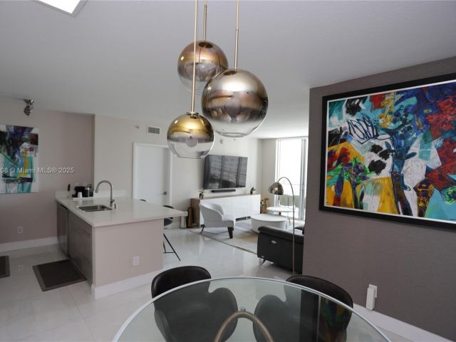 Apartment for sale  Unit #1822 - photo 6081244