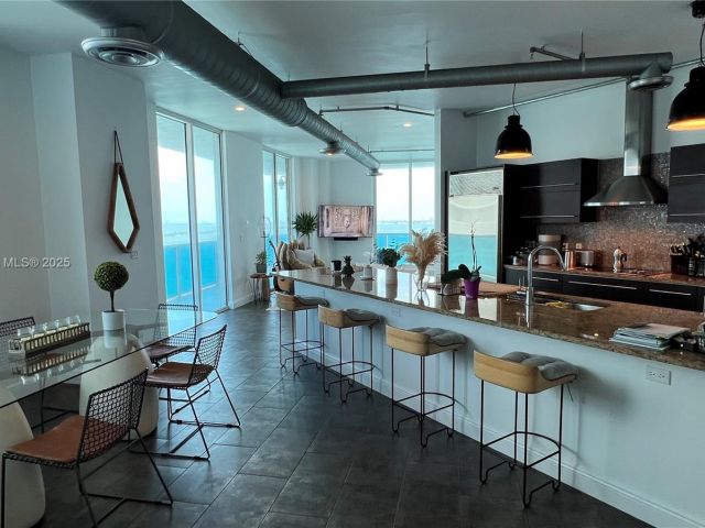 Apartment for sale  Unit #1703 - photo 6081491