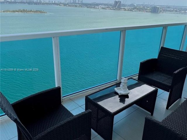 Apartment for sale  Unit #1703 - photo 6081499