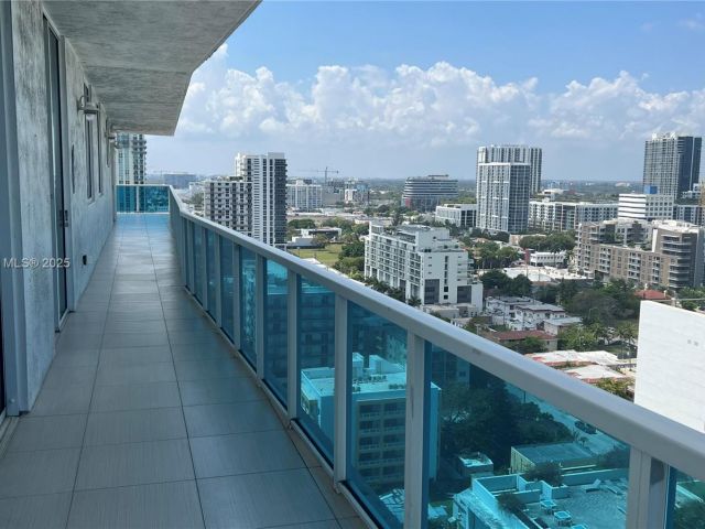 Apartment for sale  Unit #1703 - photo 6081502