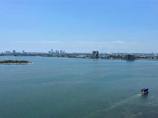 Apartment for sale  Unit #1703 - photo 6081510