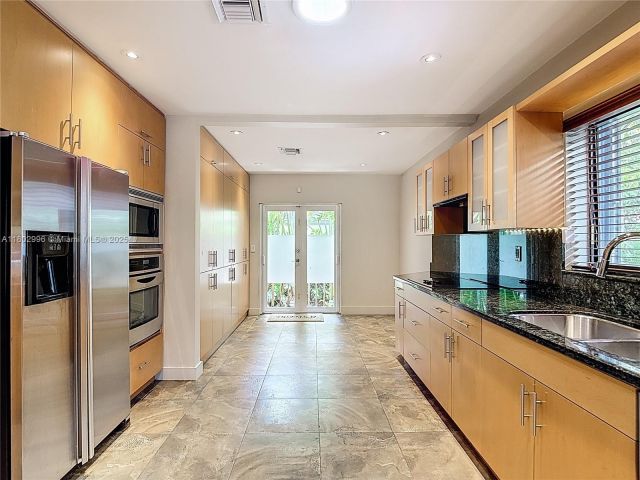 Home for sale at 2810 Crystal Ct - photo 6079523