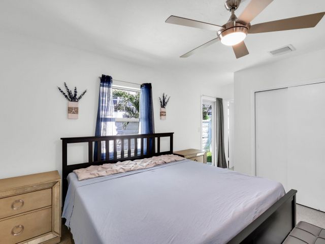 Home for rent at 505 N Ocean Blvd - photo 6117630